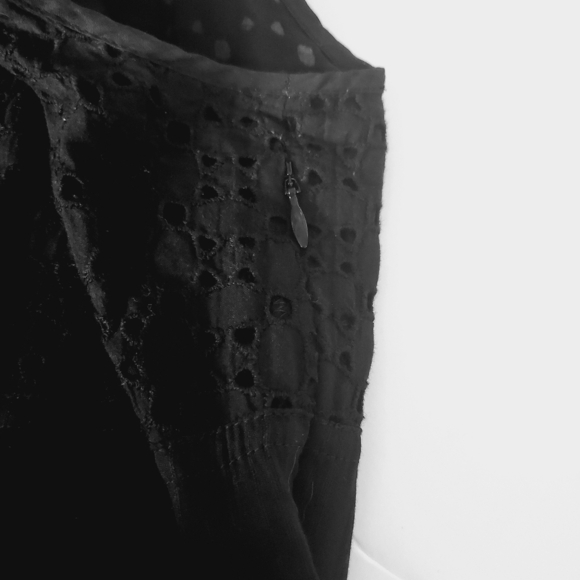 Madewell Dress Black eyelet dress sleeveless side zip size 6 - Picture 7 of 10